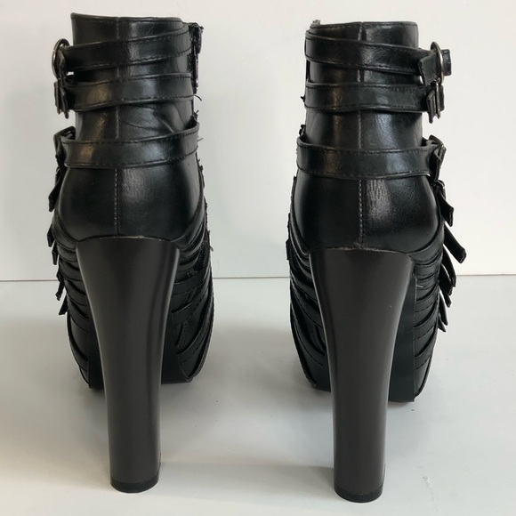 Woman’s black buckle platform zip up ankle boots size 6 - Picture 9 of 13